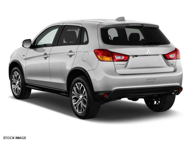 2017 Mitsubishi Outlander Sport 2.4 SE 4dr Crossover